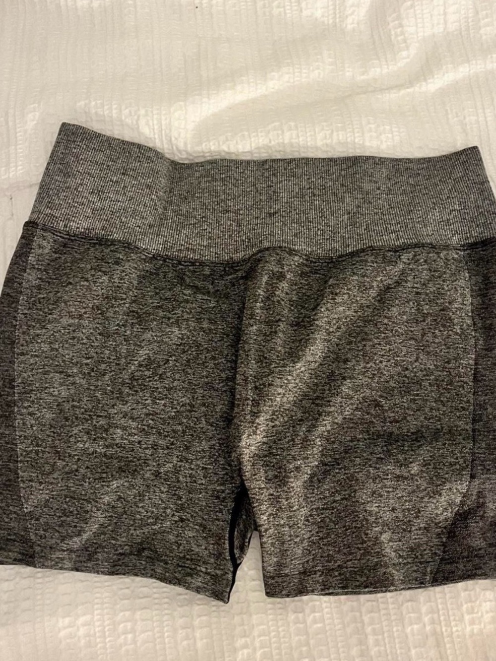 PINK Victoria's Secret Women's Heather Charcoal Seamless Bike Shorts - Picture 2 of 3